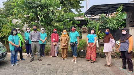 bumil12-Foto bersama kader2 posyandu, pak Rt, ahli gizi dan tim PSE-